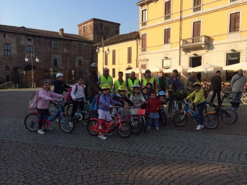 BIKE-TO-SCHOOL: MA CHE BELLO ANDARE A SCUOLA IN BICI!